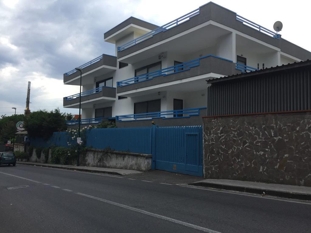 Casa Tiziana Apartment Наполи Екстериор снимка