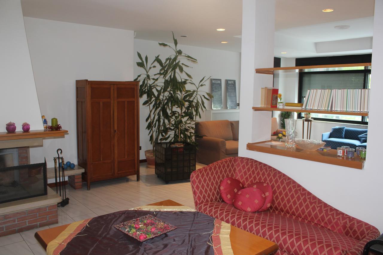 Casa Tiziana Apartment Наполи Екстериор снимка